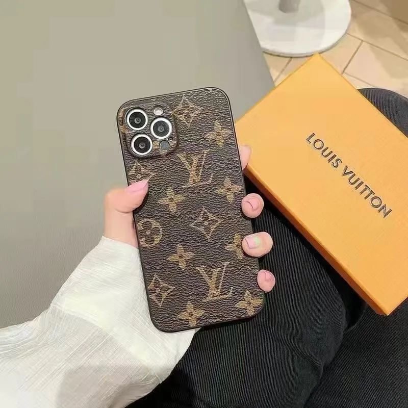 Ударопрочный и износостойкий чехол Louis Vuitton для IPhone 11 Pro #1