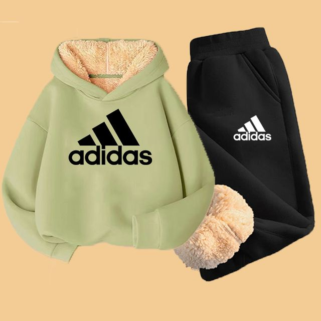 Костюм спортивный adidas #1