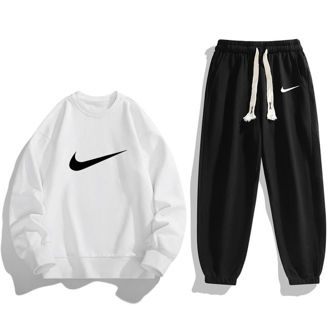 Костюм спортивный Nike #1