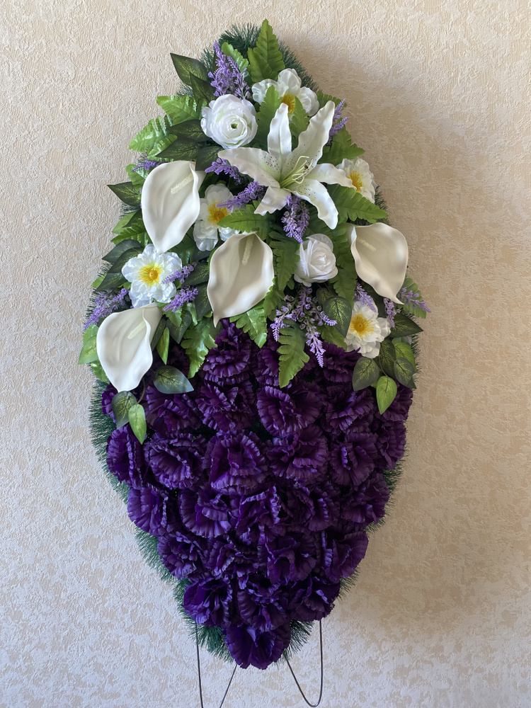 Венок ритуальный траурный из искусственных цветов на похороны, высота венка 105см  #1