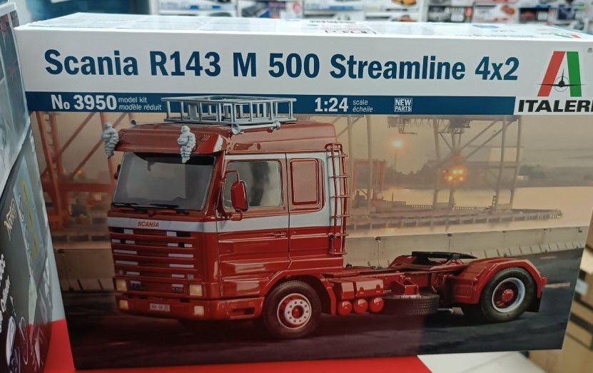 Сборная модель Italeri 1:24 3590 Scania R143 M 500 Streamline 4x2 #1