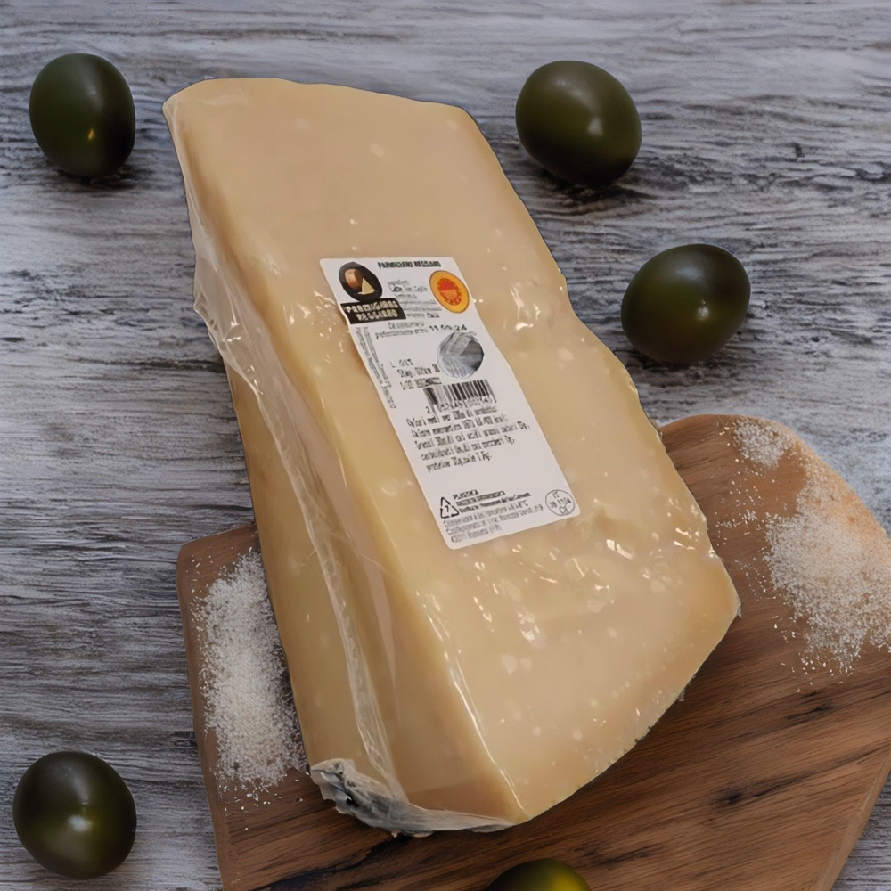 Итальянский сыр Пармезан, 1000 гр, GRAN DUCA (Parmigiano Reggiano/Пармижано Реджано ГРАН ДУКА) выдержка #1