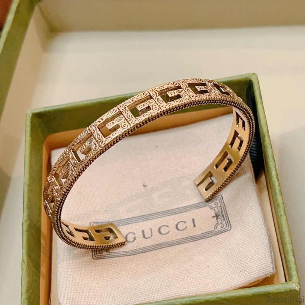 Gucci Браслет гибкий #1