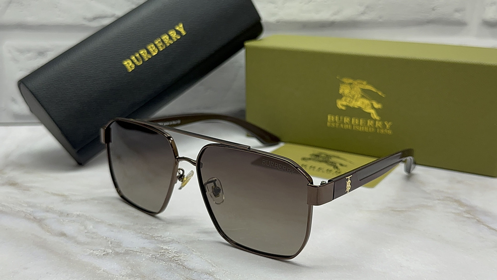 Солнцезащитные очки Burberry #1