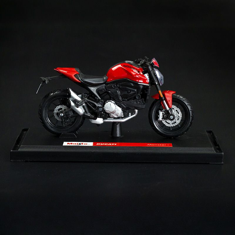 Модель локомотива Ducati #1