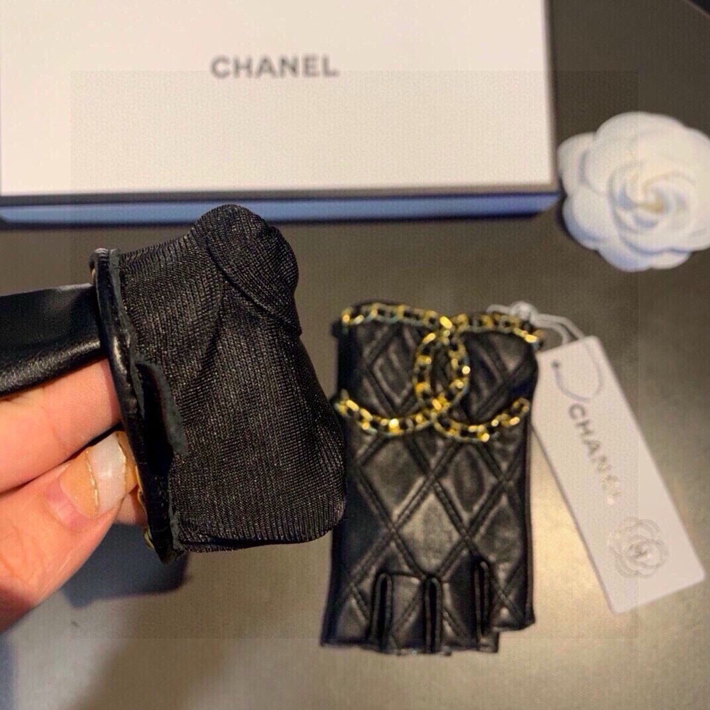 Перчатки Chanel #1