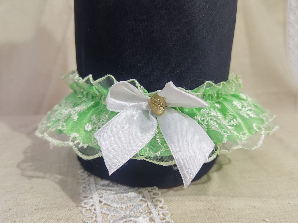 Подвязка для невесты кружевная в салатовом цвете. #1
