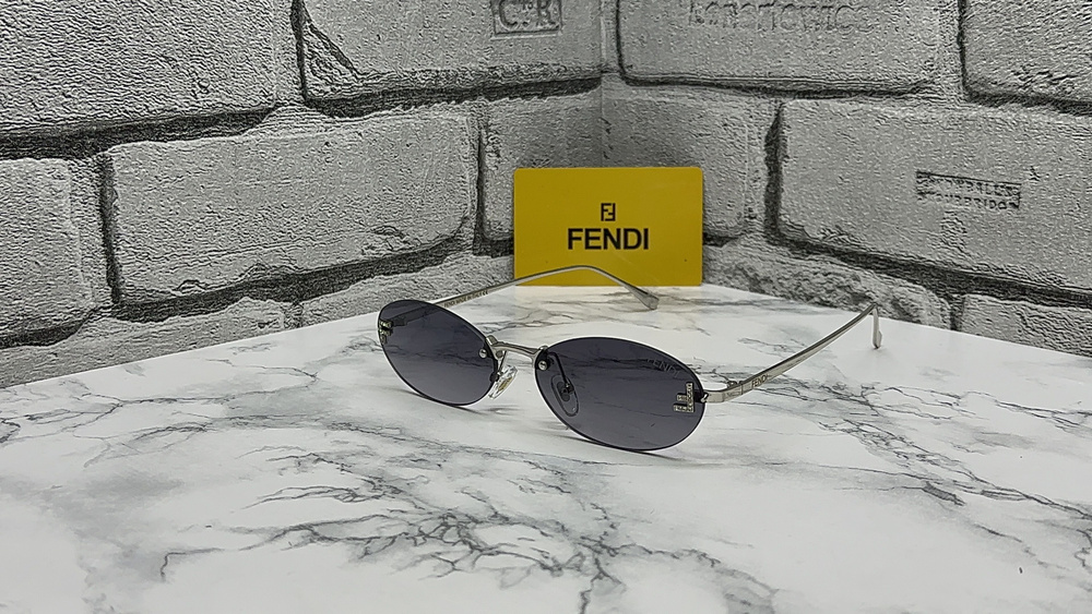 Fendi Очки солнцезащитные #1