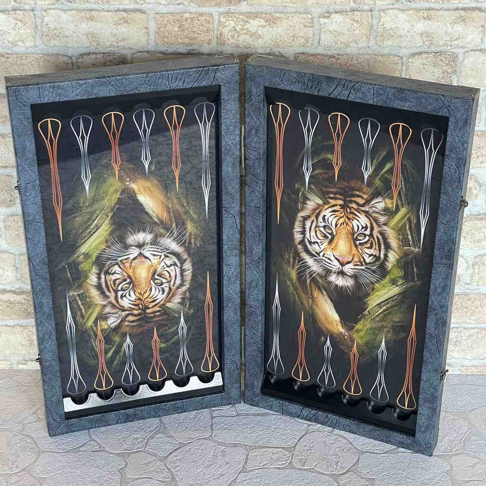 Нарды большие деревянные со стеклом с рисунком "Яростный Тигр", размер 60х60 см, подарочные нарды, обтянуты #1