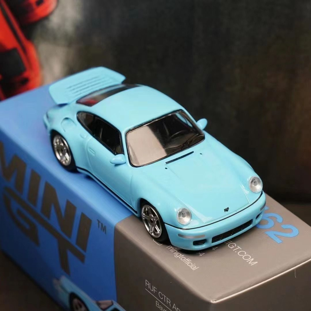 Модель коллекционная Mini GT Porsche RUF CTR #1