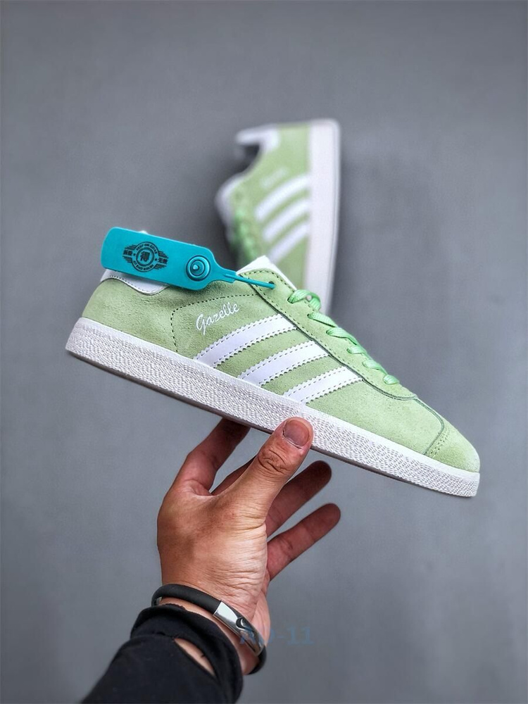 Кроссовки adidas Gazelle #1