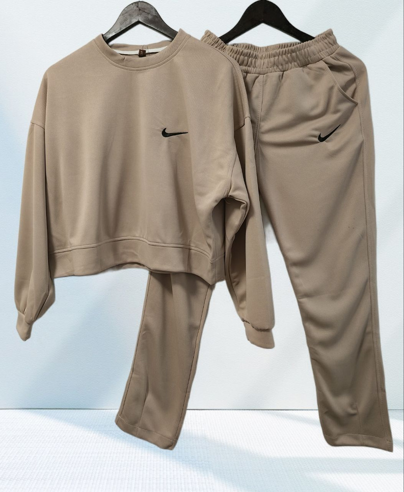 Костюм спортивный Nike #1