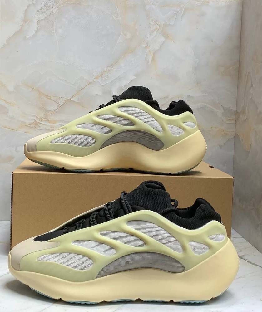 Кроссовки Yeezy boost 700 #1