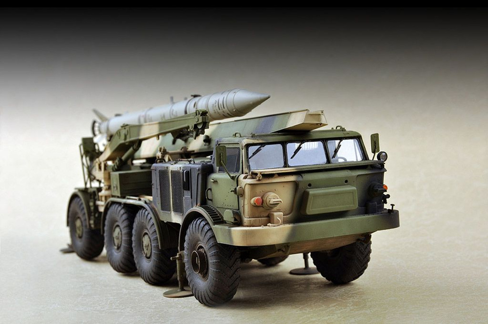 ТР07179 Российская ракета Russian 9P113 TEL w/9M21 Rocket of 9K52 Luna-M Short-range artillery rocket #1