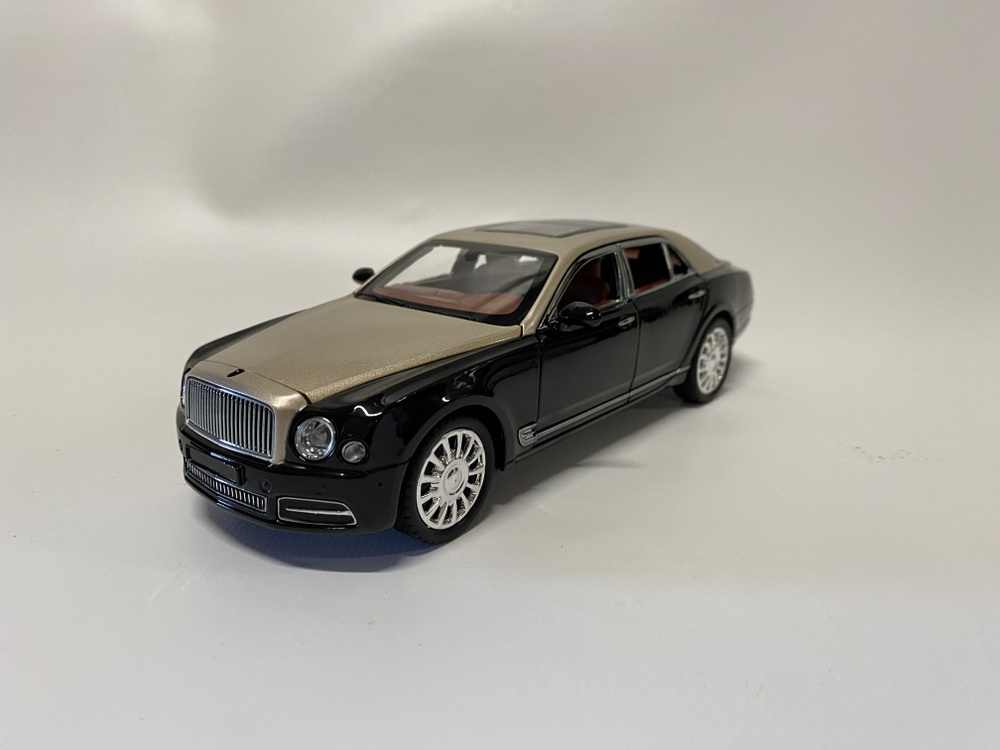 Машинка металлическая инерционная Bently Mulsanne 1:24 длина 21см, модель со светом и звуком  #1