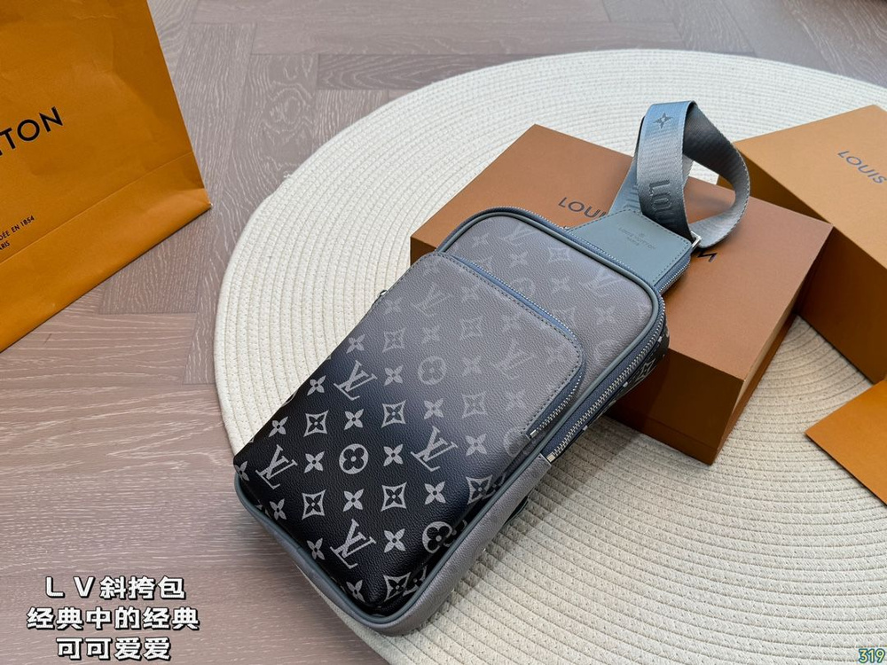 Louis Vuitton Сумка на плечо кросс-боди #1