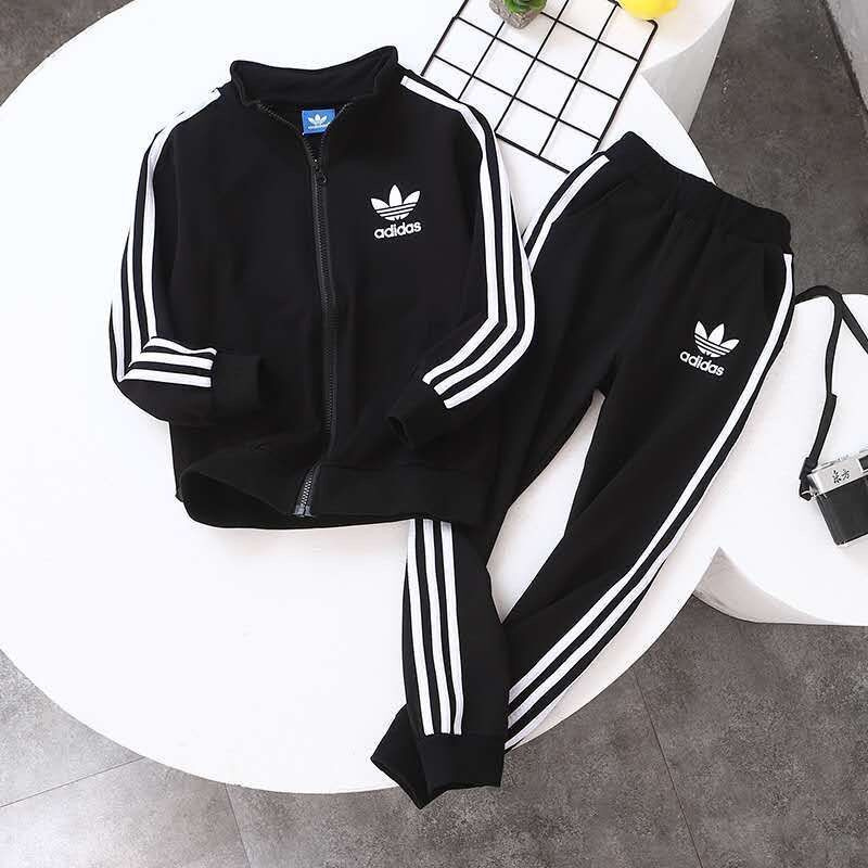 Костюм спортивный adidas #1