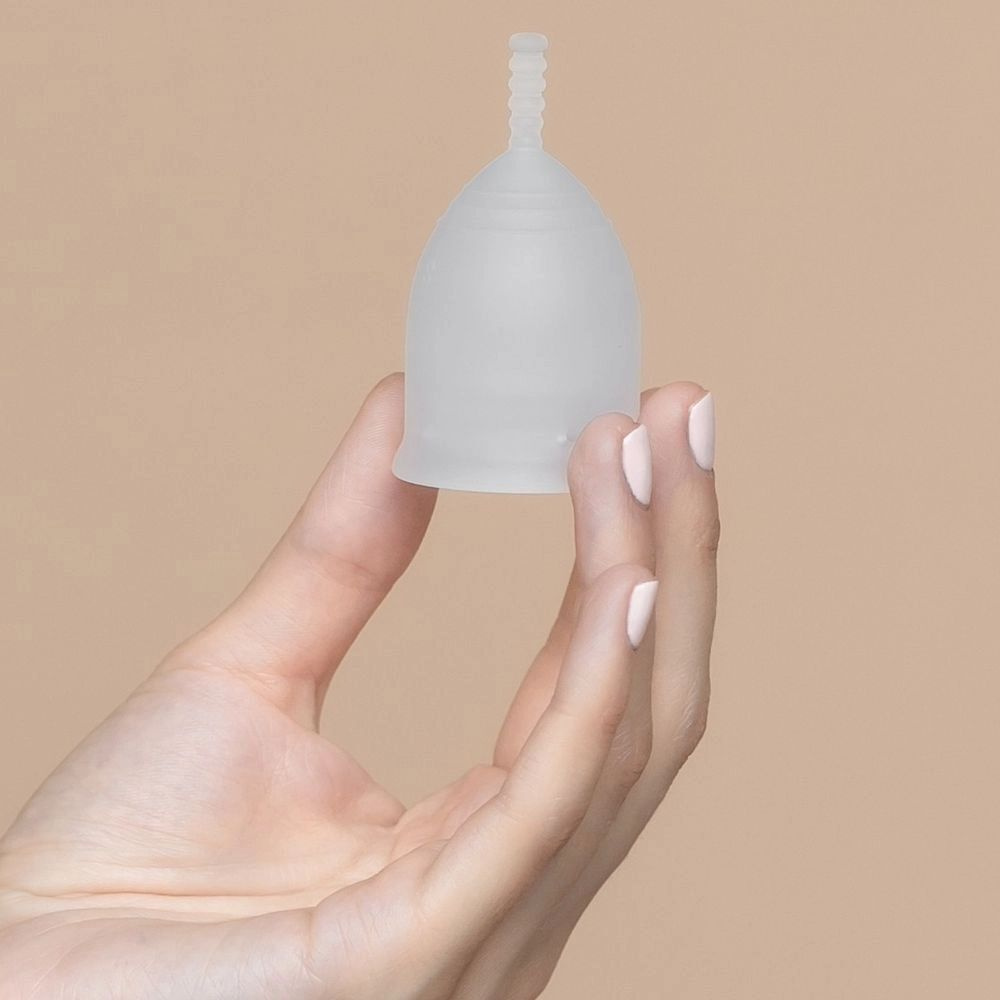 Менструальная силиконовая чаша Melissa Cup (M, Ландыш) + мешочек для хранения  #1