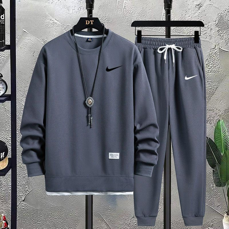 Костюм спортивный Nike #1