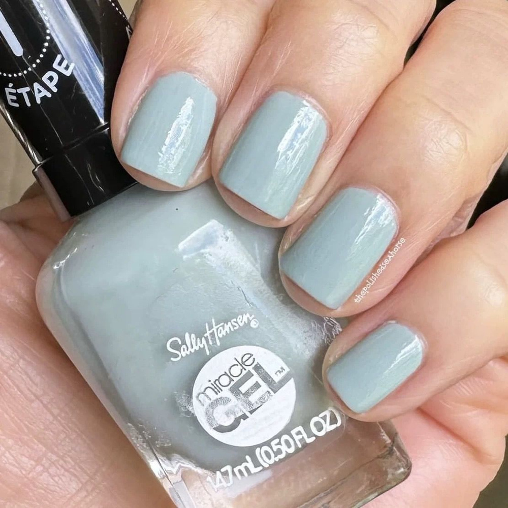 Лак для ногтей Sally Hansen Miracle Gel Nail Poli Lacquer - Plu Blu #1