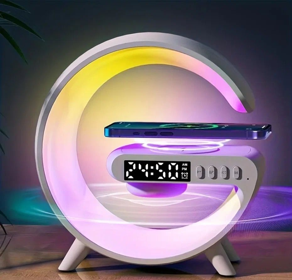 Стильный RGB Ночник с беспроводной зарядкой/часами/ будильником и Bluetooth колонкой 10W/ Цвет: Белый #1