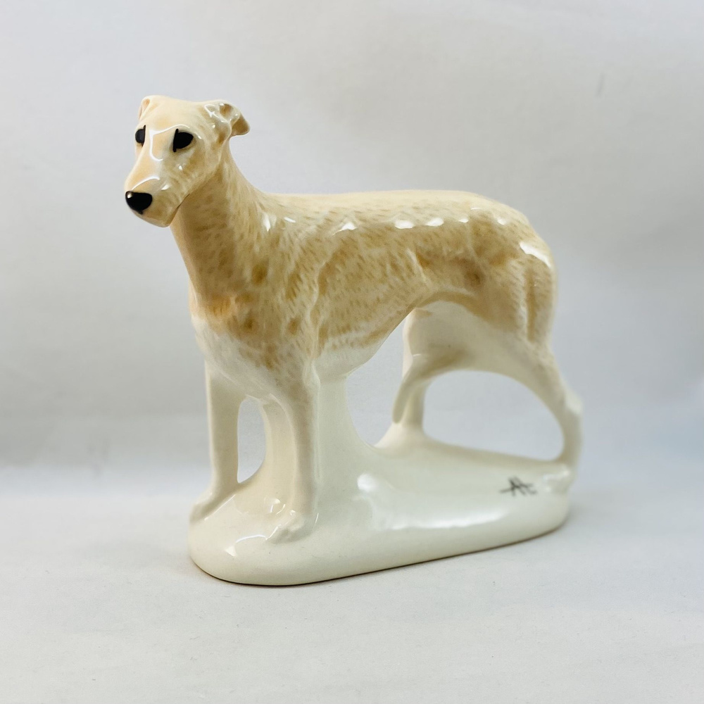 Статуэтка собаки фарфоровая породы Гальго (Испанская борзая) палевая  #1