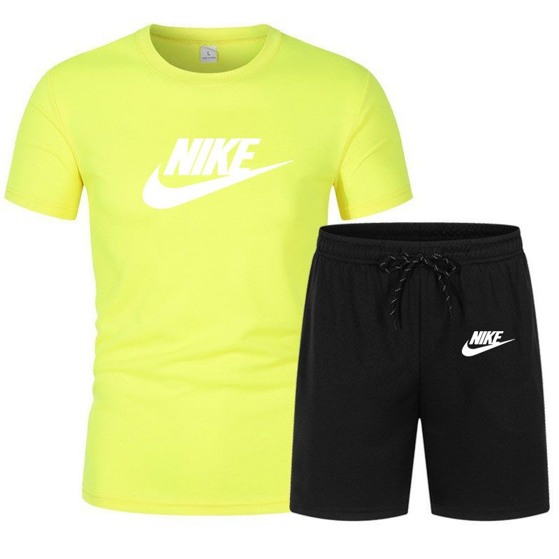 Комплект футболок Nike #1