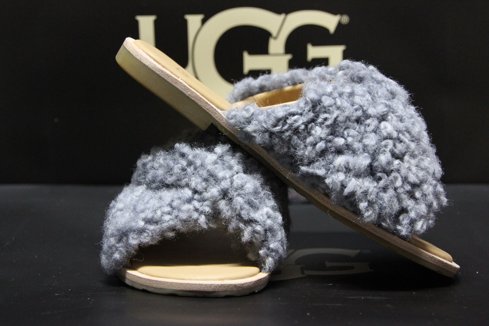 Шлепанцы UGG #1