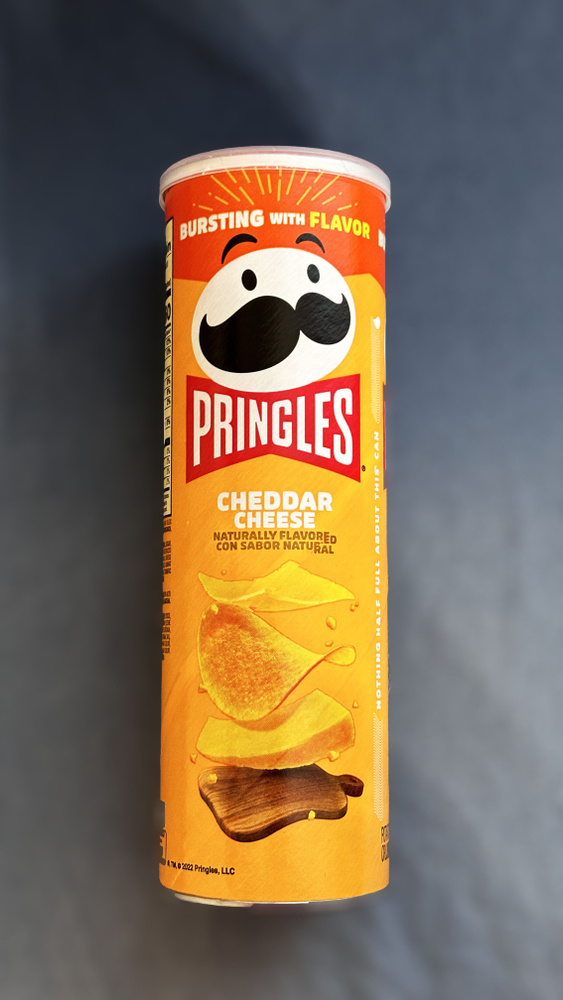 Pringles Cheddar Cheese со вкусом сыра чеддер картофельные чипсы, 158гр (Америка)  #1