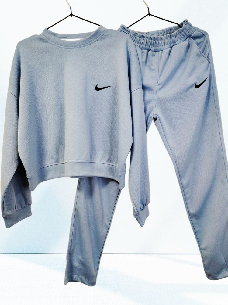 Костюм спортивный Nike #1