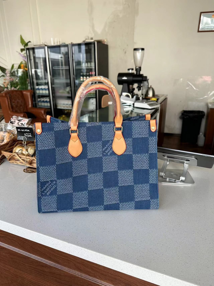 Louis Vuitton Саквояж #1