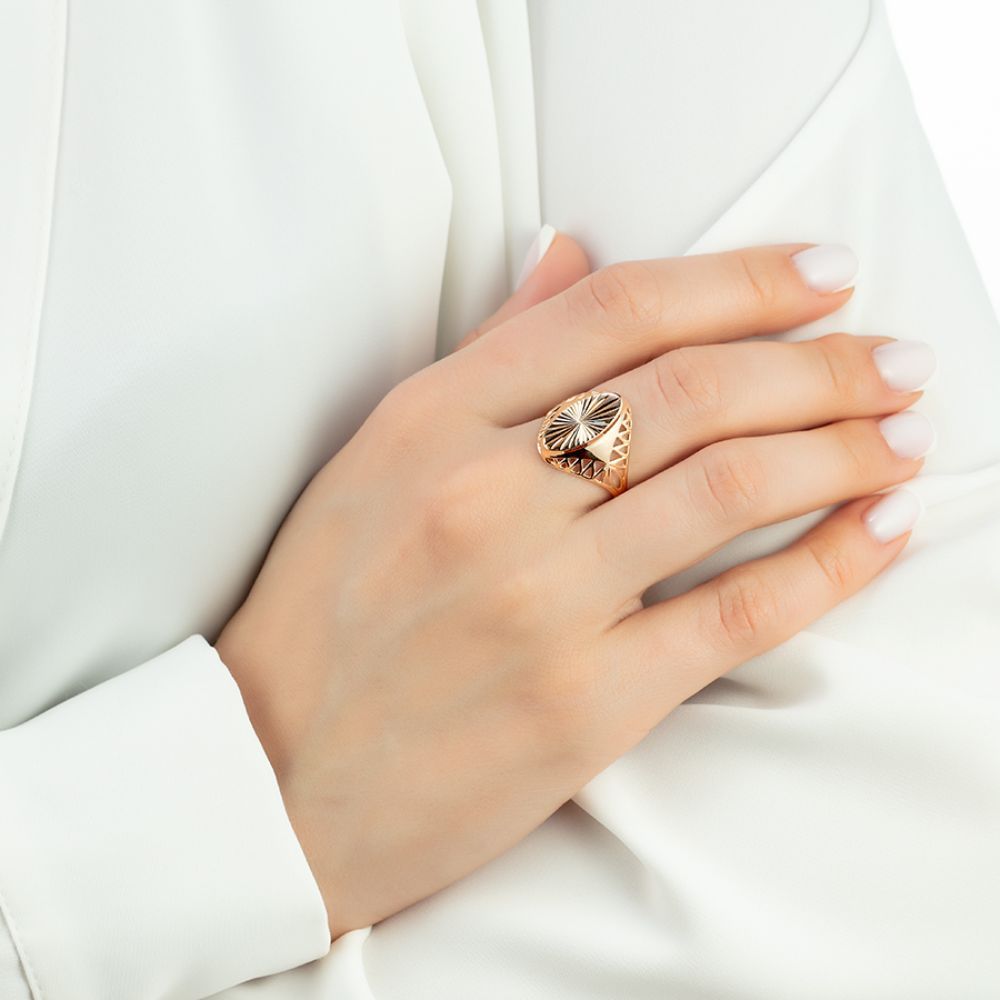 Женская печатка, перстень из золота 585 пробы Красносельский ювелир,салмазной гранью, широкое кольцо овальной формы, без вставок - купить сдоставкой по выгодным ценам в интернет-магазине OZON (1049388450)