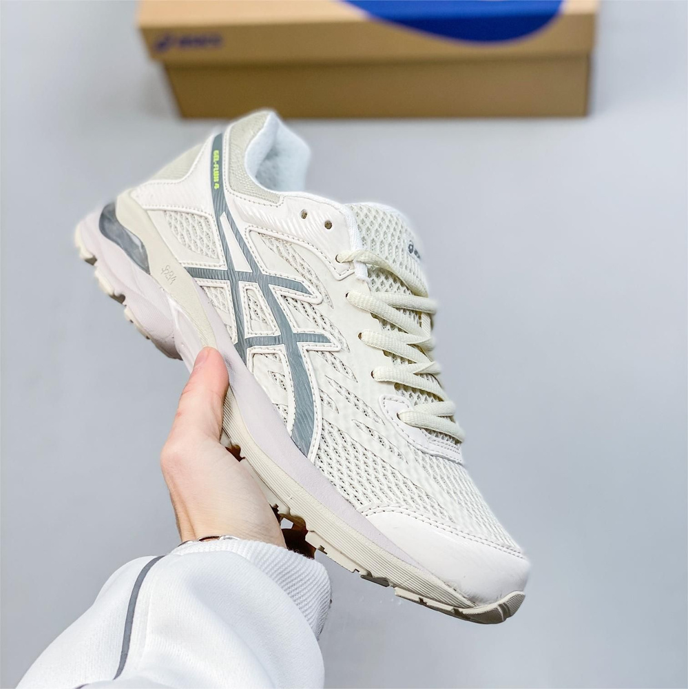 Кроссовки ASICS #1