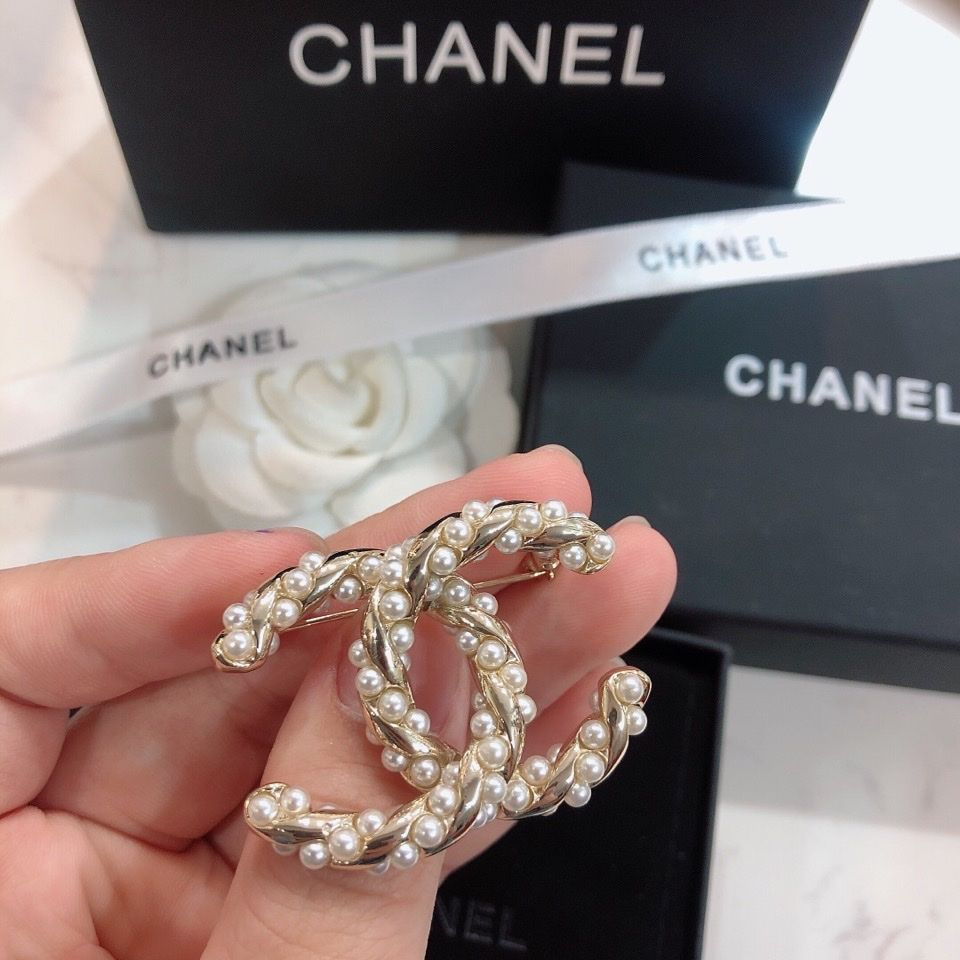 Chanel Брошь #1