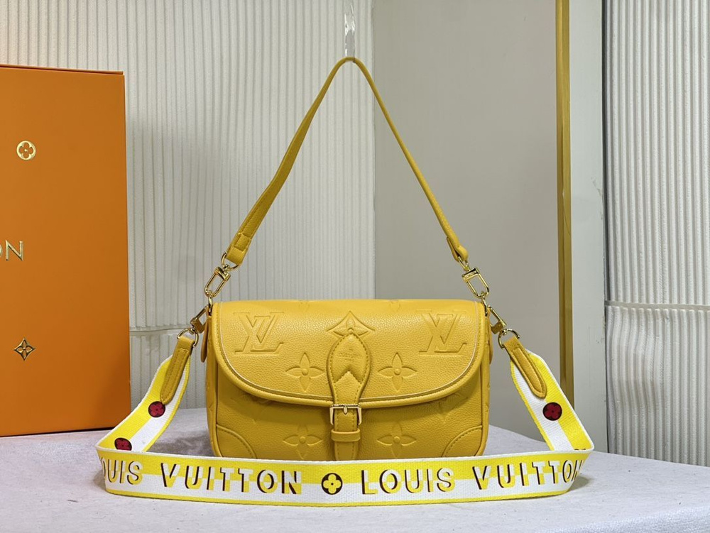 Louis Vuitton Сумка на плечо багет #1