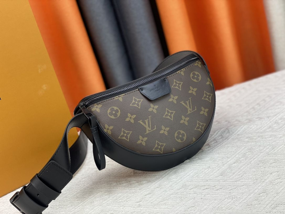 Louis Vuitton Сумка на плечо кросс-боди #1