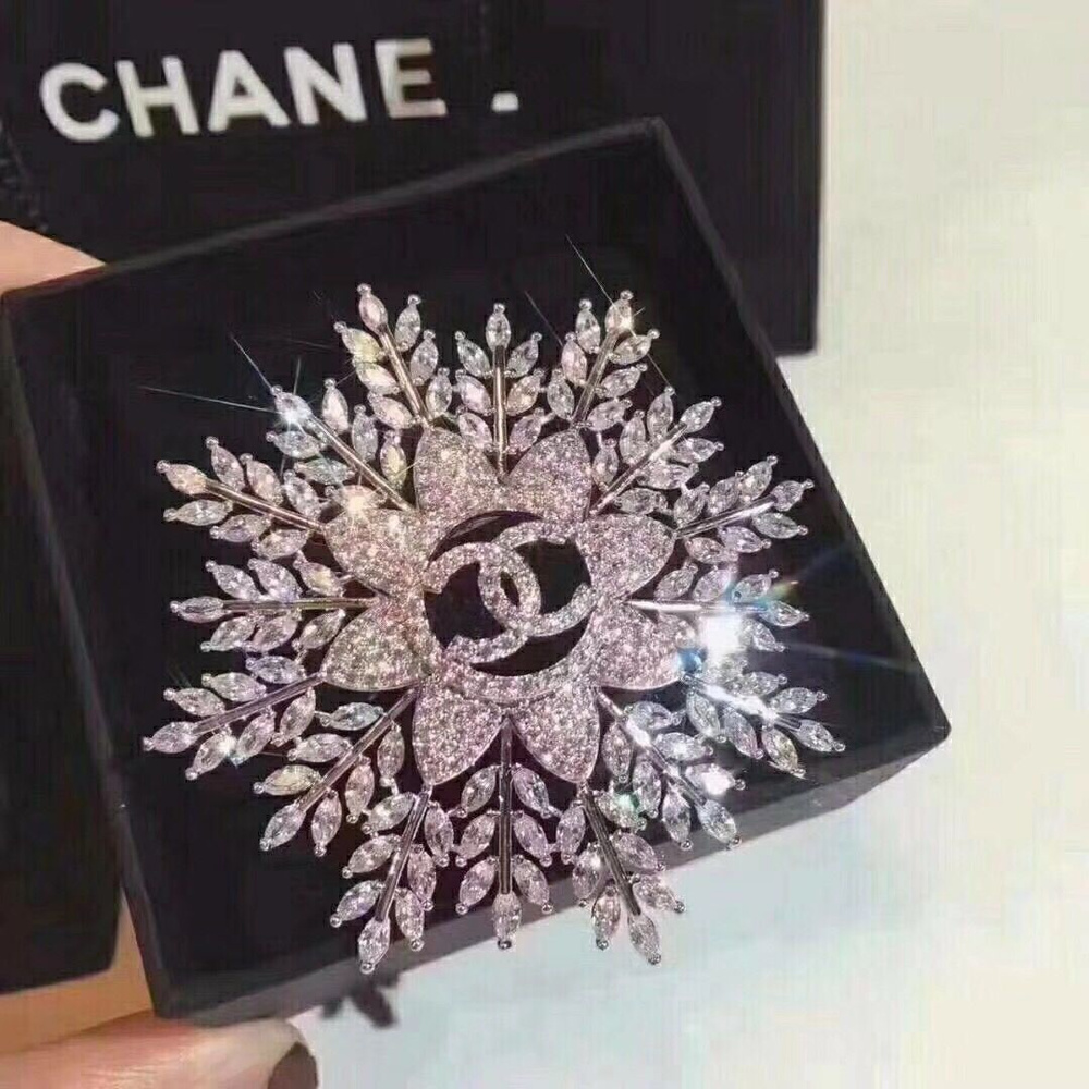 Chanel Брошь #1