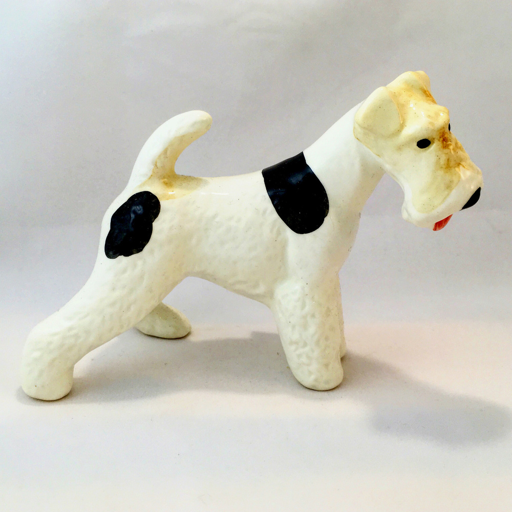 Статуэтка декоративная фарфоровая собака фокс-терьер #1
