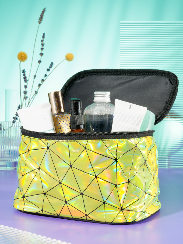 Косметички, астронавтки и красота в космосе