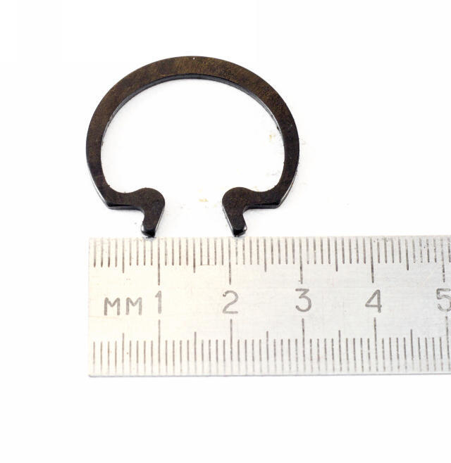 Кольцо стопорное крестовины кардана ф30,9*1,60 (черное) 2121 (БелЗАН)(уп. 10 шт)  #1