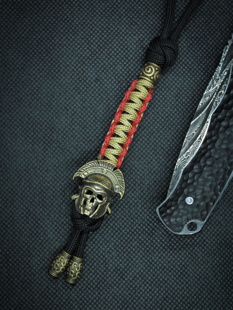 Темляк для ножа из паракорда 4мм с бусиной "Шлем Центуриона, Преторианец, Римский шлем" петелька 7 см #1