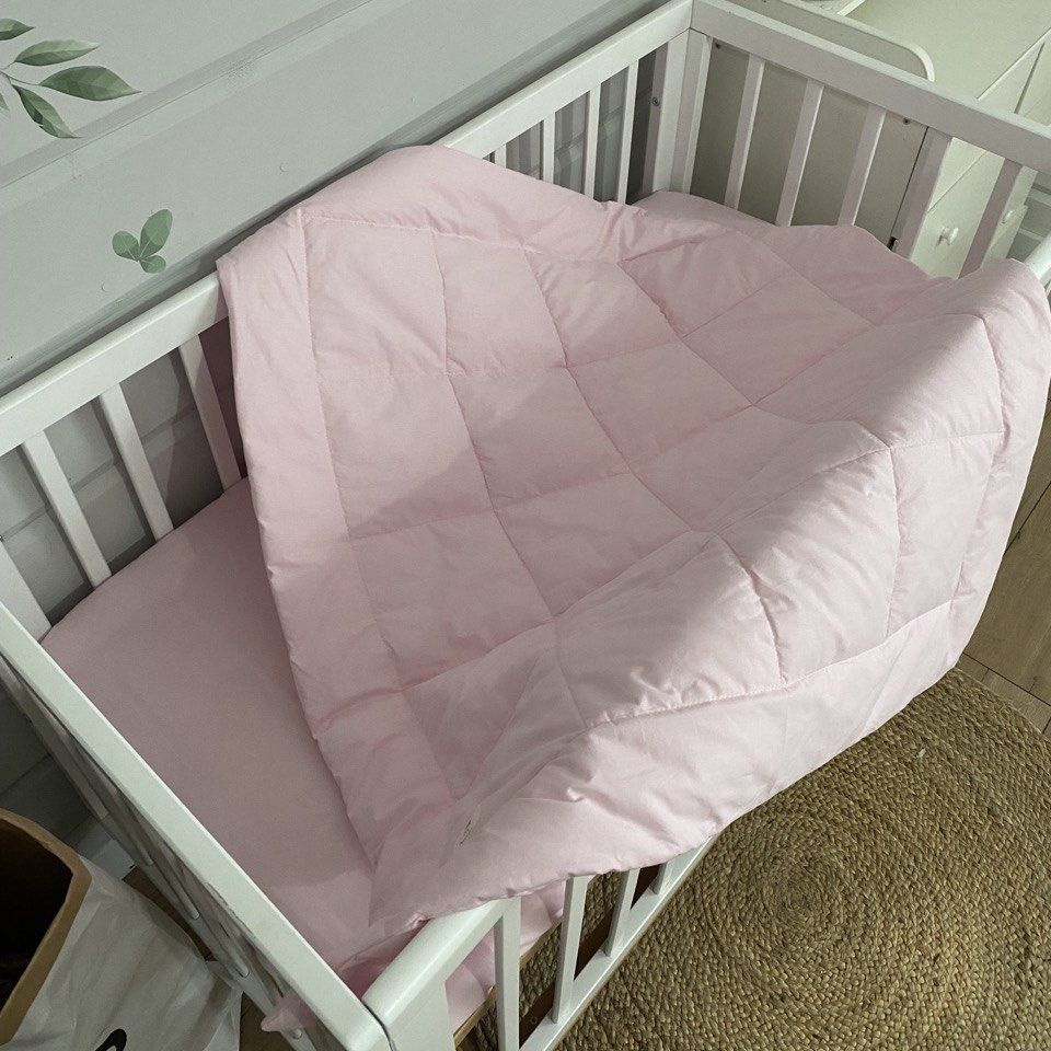 Одеяло стеганое в кроватку для новорожденного MamiBro, размер 90х110 см, 100% хлопок, бэби розовый  #1