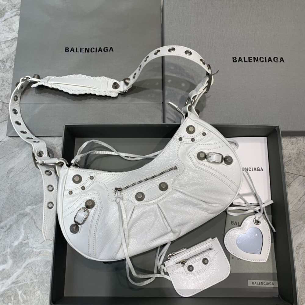 Balenciaga Сумка на плечо #1