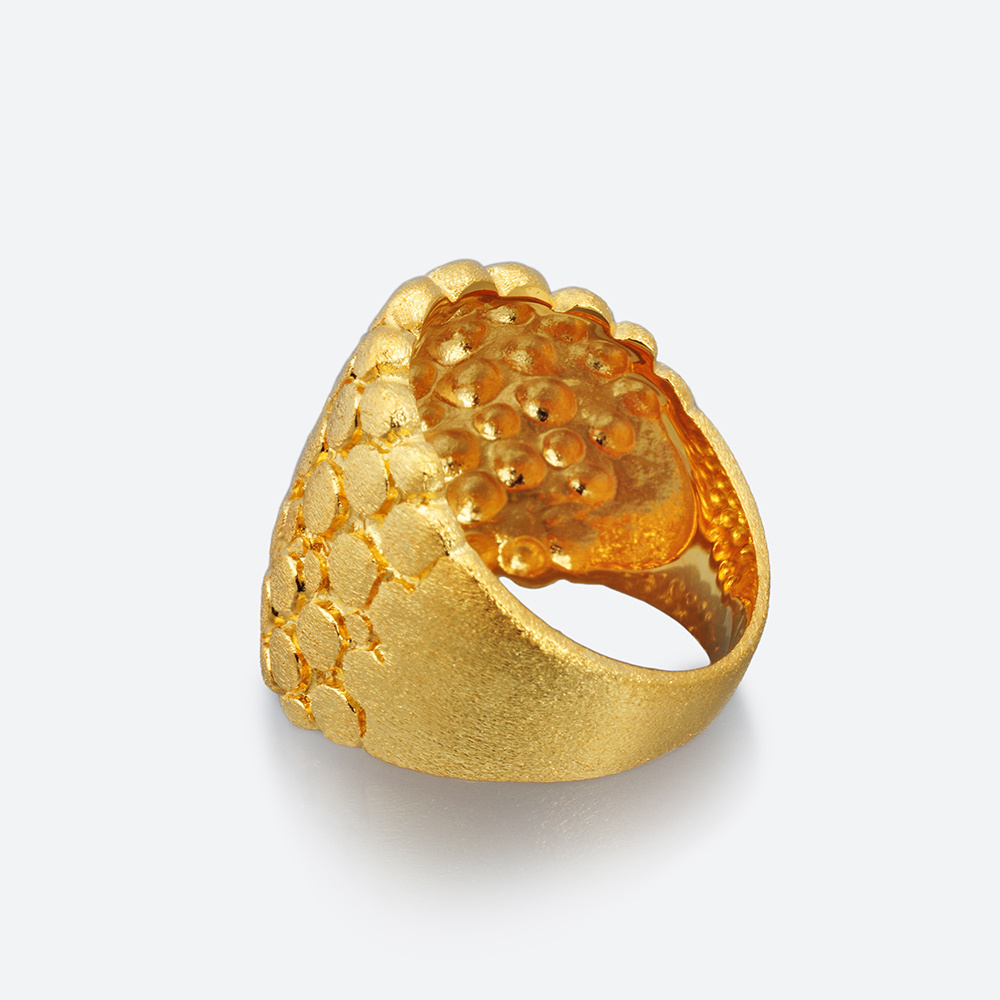 Позолоченное кольцо с орнаментом женское. Бижутерия. #1