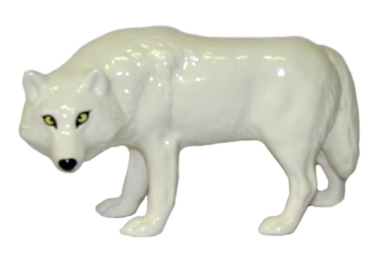 Фарфоровая статуэтка волк полярный #1