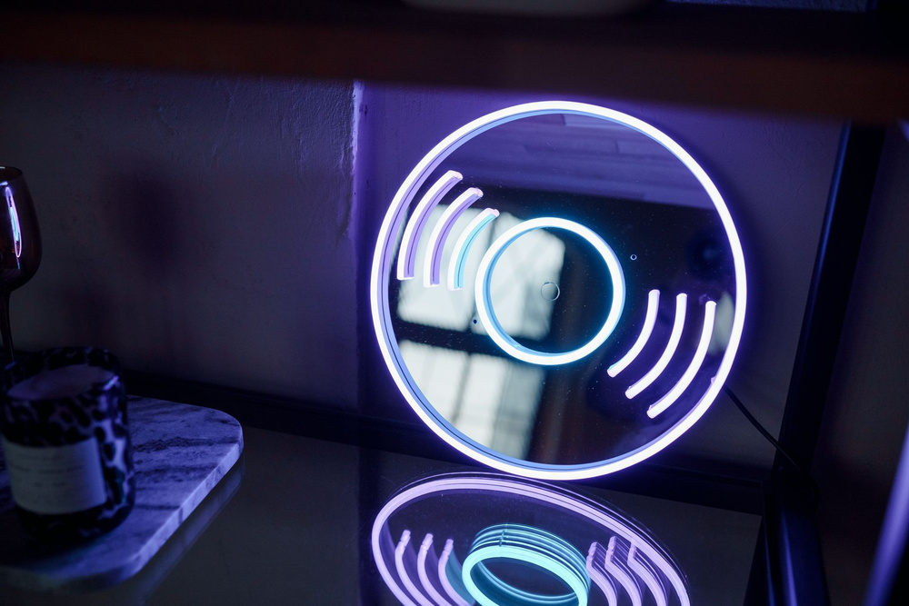 Неоновый светильник Виниловая пластинка с зеркальным эффектом, 30х30 см  #1