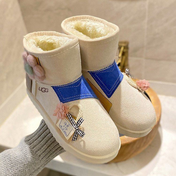 Сноубутсы UGG #1