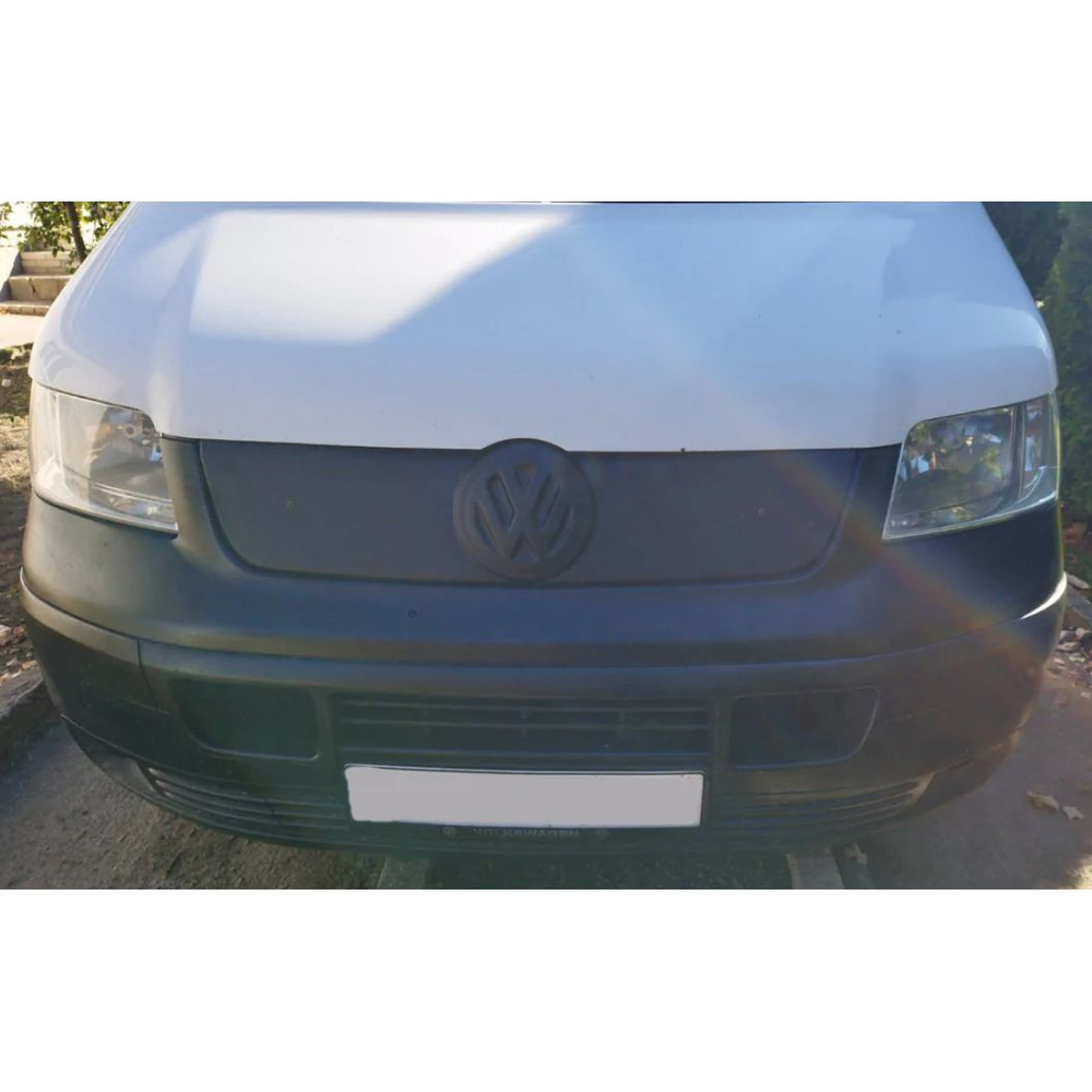 Зимняя накладка на решетку радиатора из стекловолокна матовая VW T5 2003-2010  #1