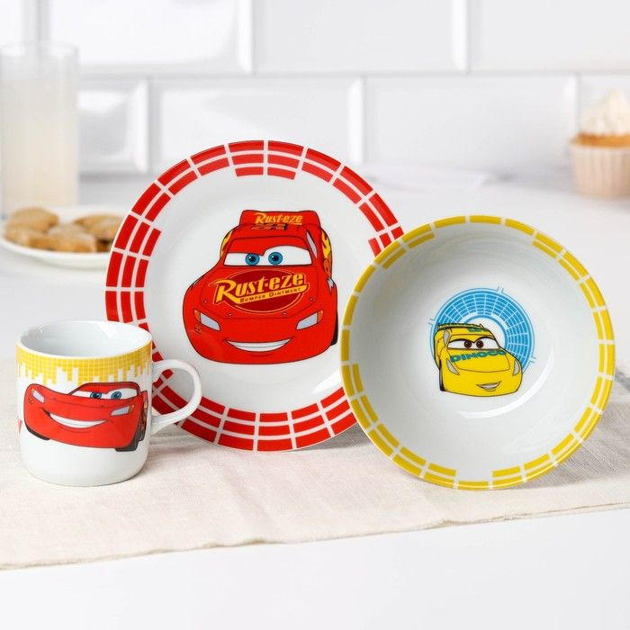 Набор детской посуды Disney "Lighthing McQueen", тарелка d 16,5 см, миска d 14 см, кружка 200 мл, коврик, #1