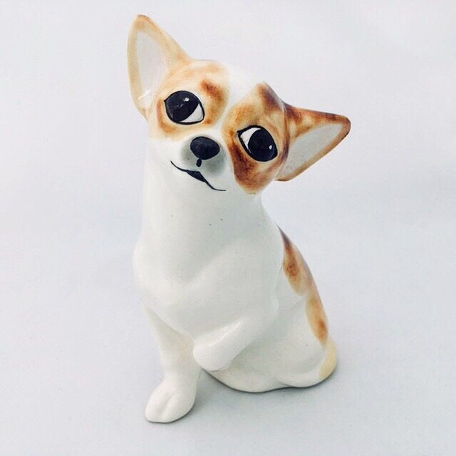 Статуэтка декоративная фарфоровая собака чихуахуа красно-пегая  #1
